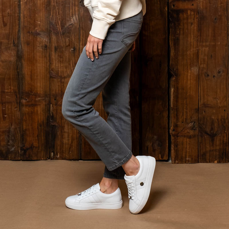 Nandi Boyfriend Low Rise Denim Light Grey