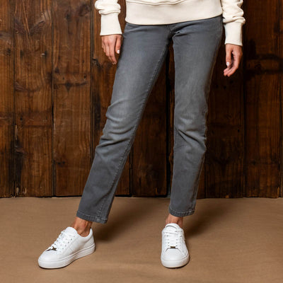 Nandi Boyfriend Low Rise Denim Light Grey