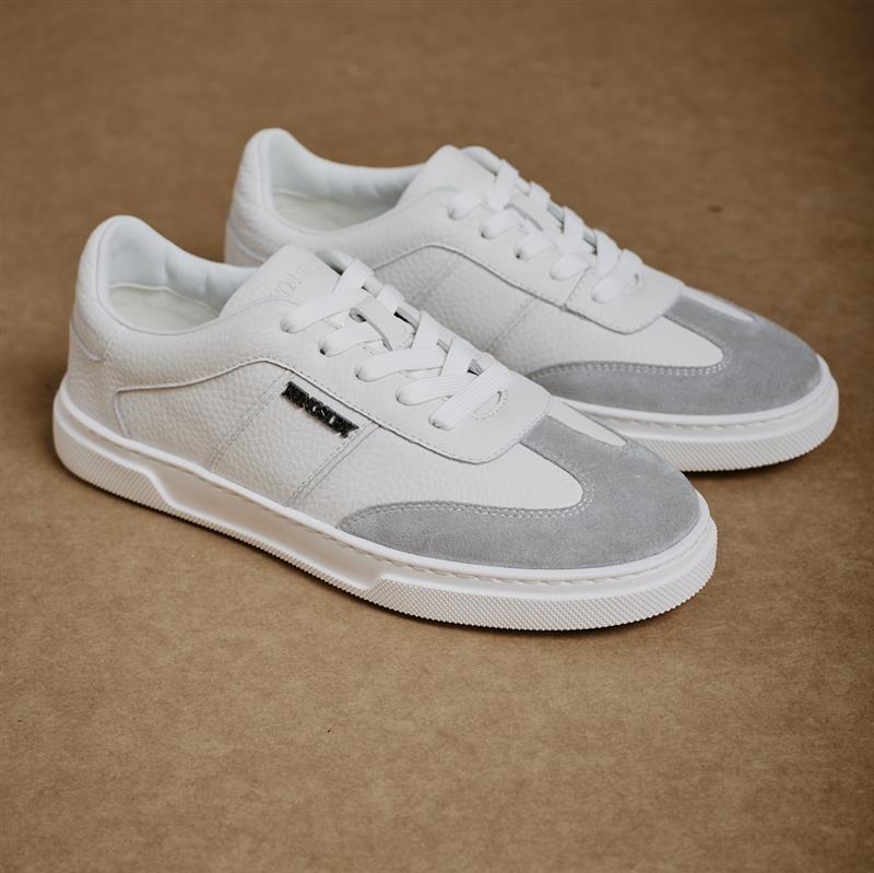 Kingsley T-Toe Wordmark Sneaker - Pelican