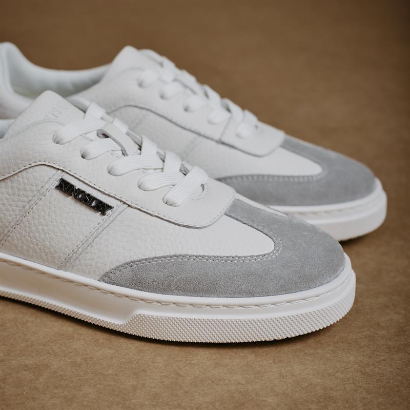 Kingsley T-Toe Wordmark Sneaker - Pelican