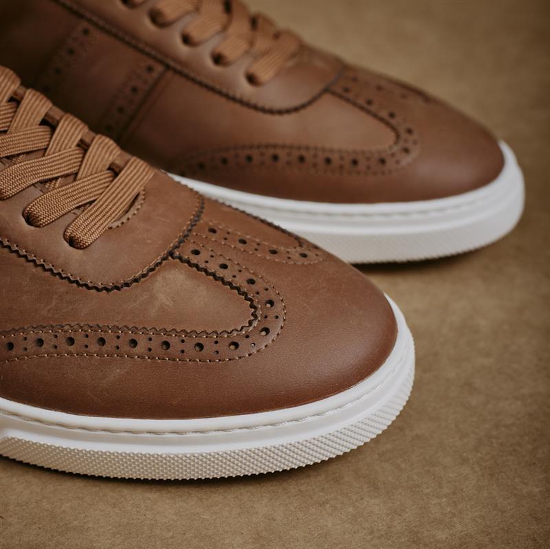 Kingsley T-Toe Wordmark Sneaker - Tan