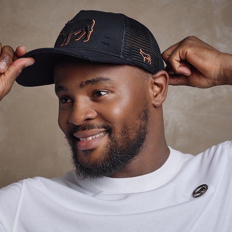 Solid Outline Distressed Trucker Cap - Mamba