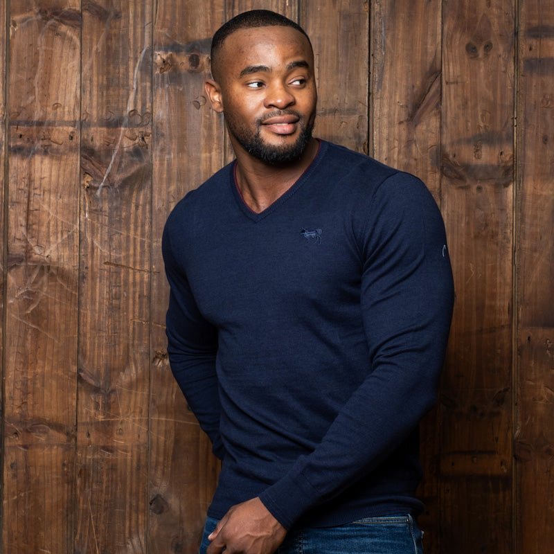 Kingsley Hilton V-Neck Pullover Midnight