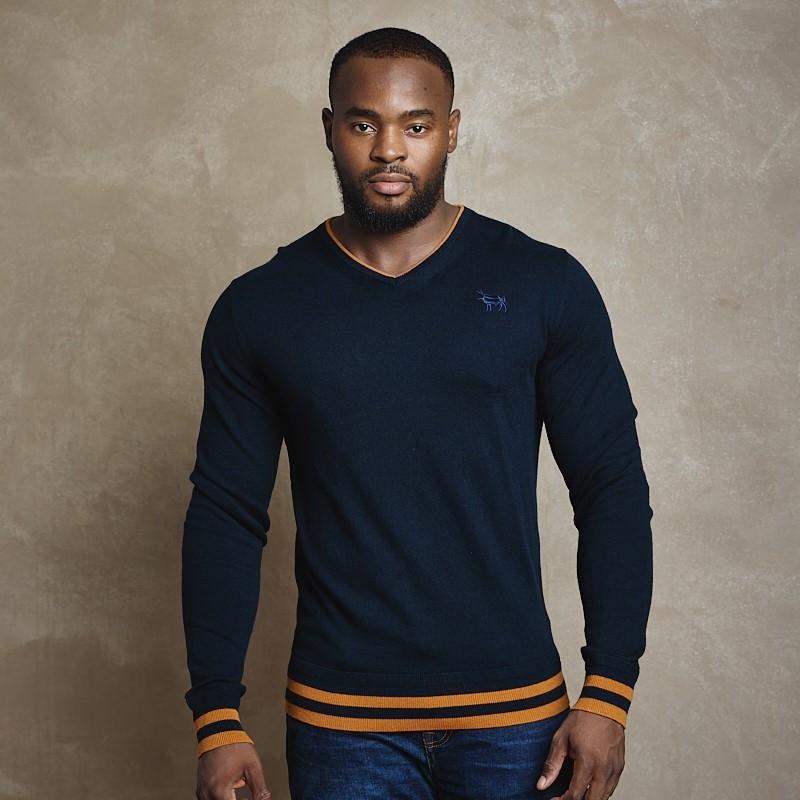 Ultimate Cashmere Blend V-Neck Pullover - Midnight