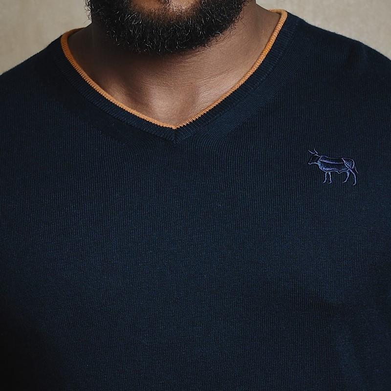 Ultimate Cashmere Blend V-Neck Pullover - Midnight