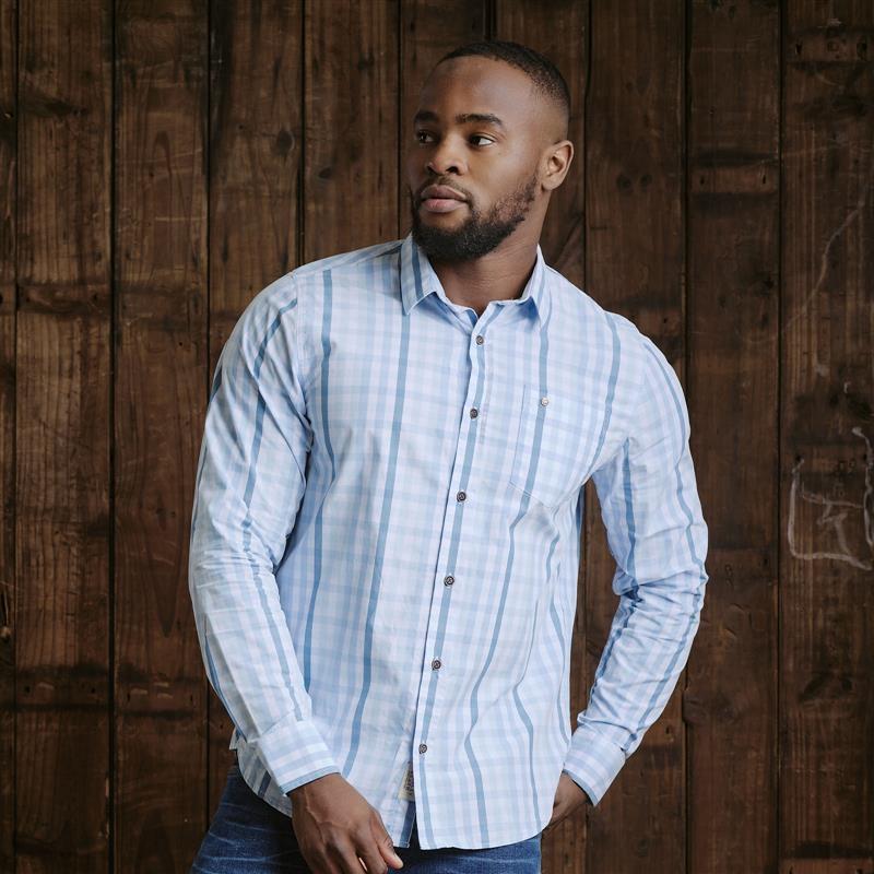 Kingsley Cape Quarter Muscle Fit Shirt - Sky