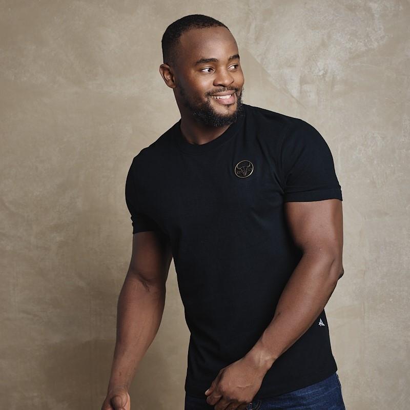 Round Skull Metal Trim Crew Tee - Mamba